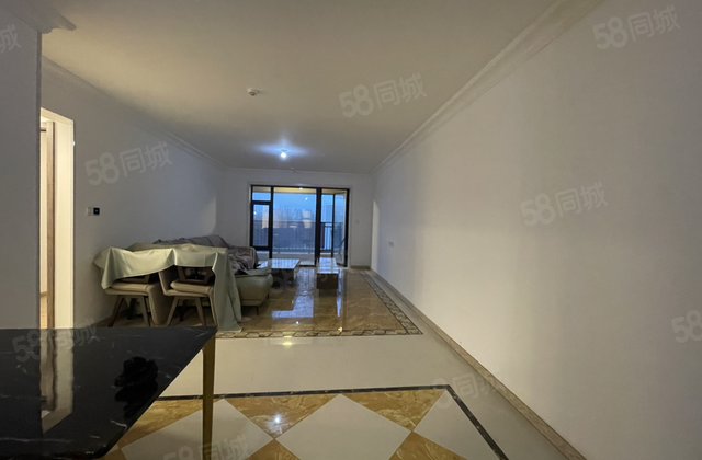 翡丽湾，143平145万，免大税送车位