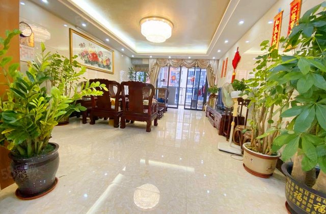 北滘海琴水岸3室2厅175.01㎡205万二手房图片