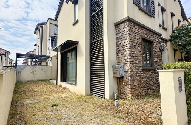 御江南国际社区(别墅)3室2厅151.6㎡152万二手房图片