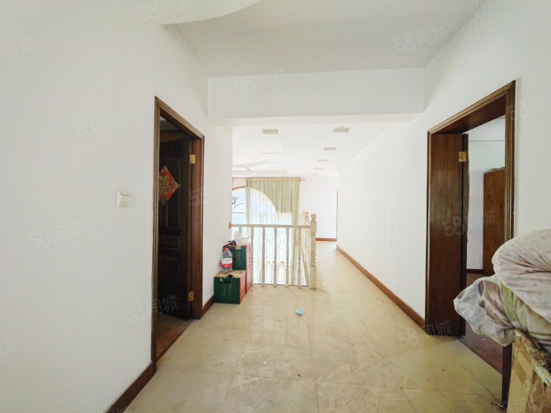 帝苑别墅(别墅)6室3厅3卫321㎡南北673万