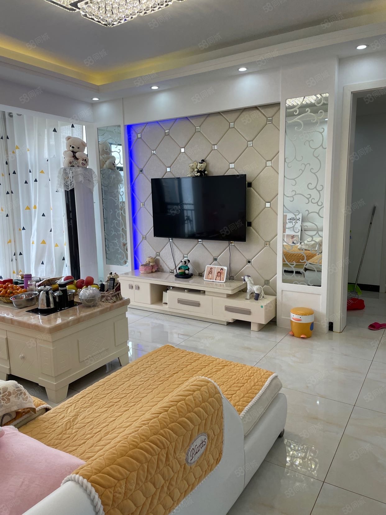 新天地豪园3室2厅1卫86.21㎡南北70万