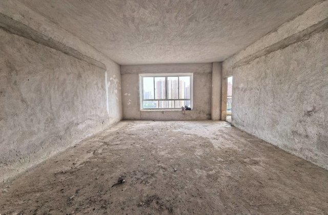 财富新城4室2厅205㎡139.8万二手房图片