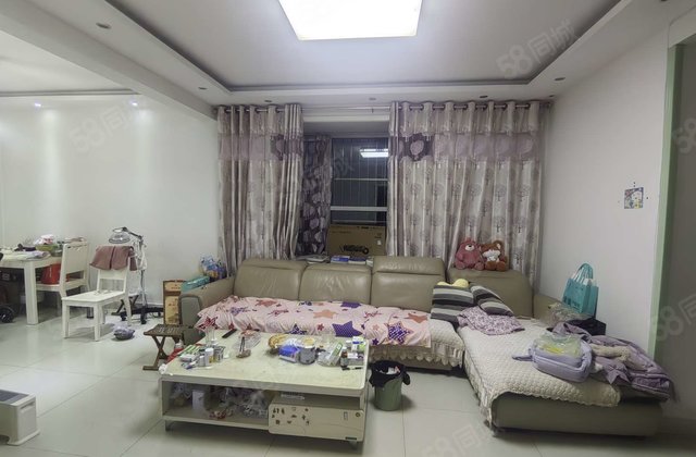 老文轩龙湾古楼运河苑商品房，一梯两户南北通透全明户型，三室