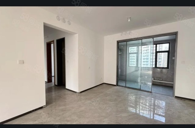 新房未住一梯一户双阳台 南北通透 双卫格局全款优惠聊大家属院