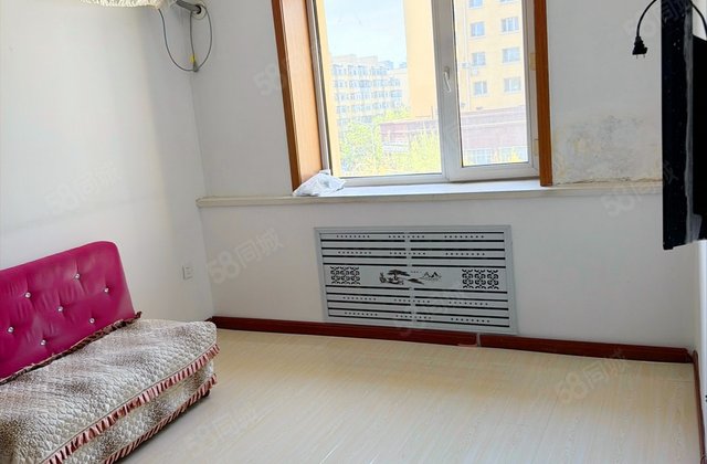 北新街89号小区1室1厅34㎡14.8万二手房图片