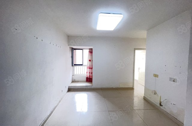 前排 小两居   能入住 挨徒骇河 靠阿尔卡迪亚 御景王宅