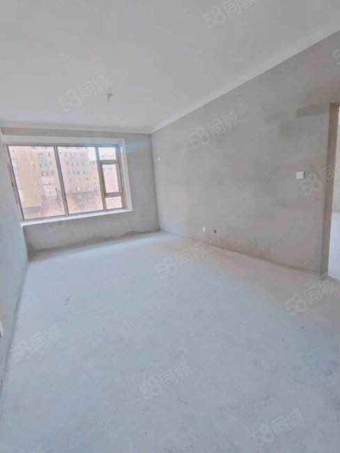 【10图】飞达城电梯洋房3楼毛坯现房三室两厅两卫,飞达城-松原58同城