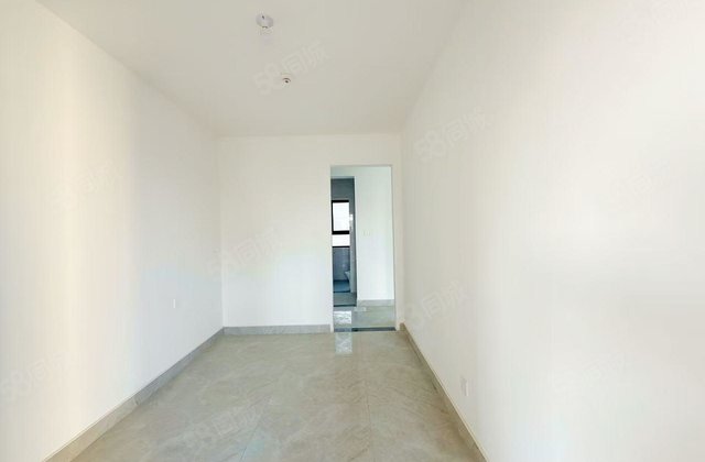 急售江山印小区 总高11层电梯洋房 这个是8楼 带车位储藏室