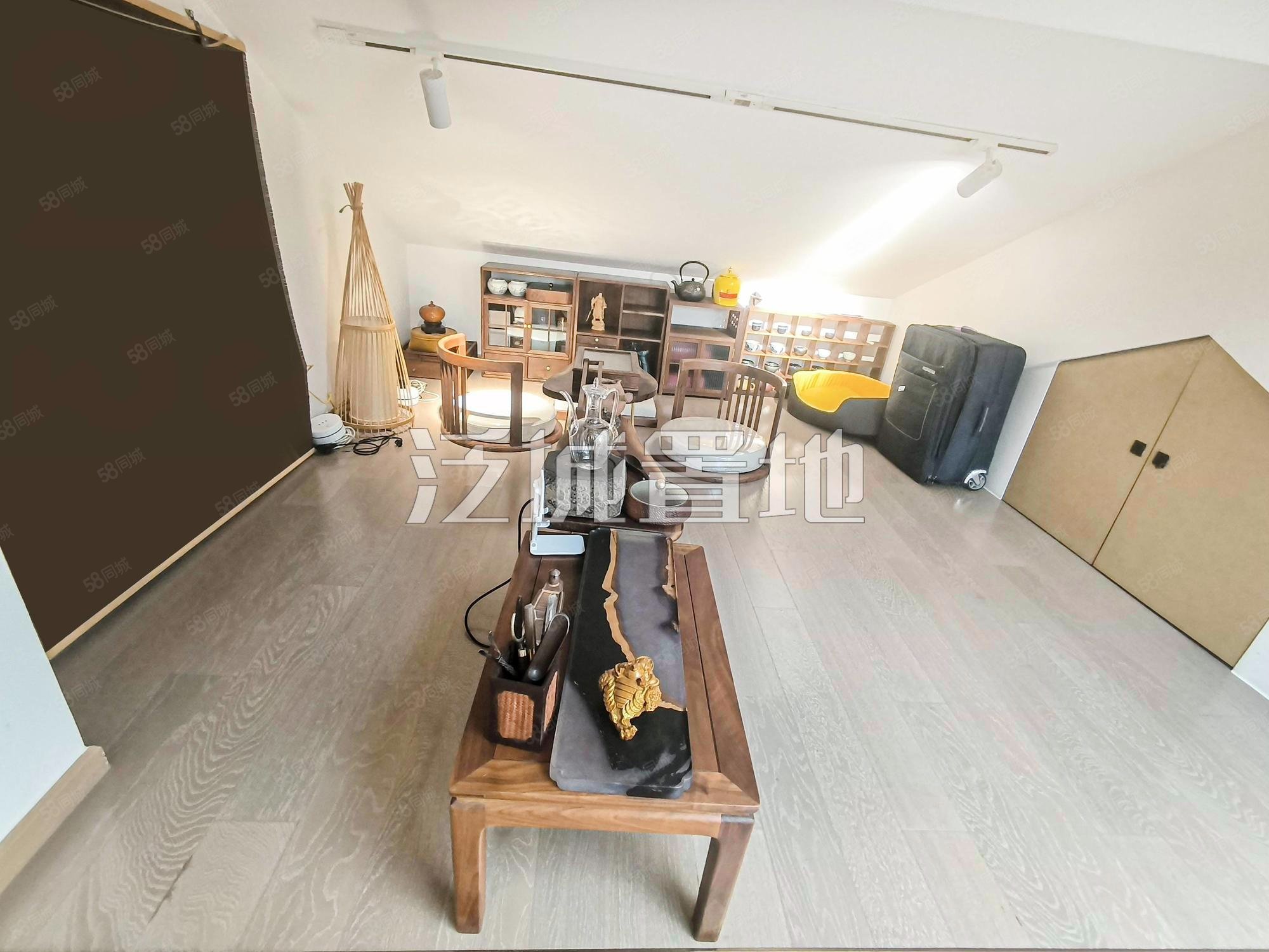 國瑞熙墅二區(qū)4室3廳3衛(wèi)201.38㎡南北1119萬