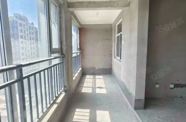 冠蒙江山樾(公寓住宅)3室2厅132㎡79万二手房图片