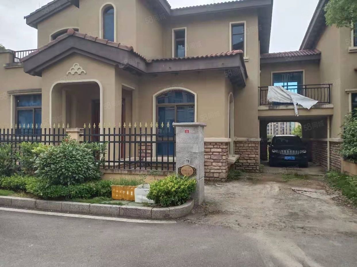 武夷山碧桂园6室1厅3卫360㎡北320万