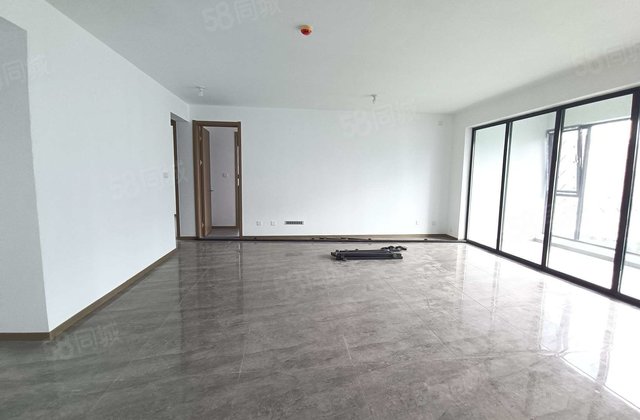 区政府  实验，聊城市人民医院，好房出售，送两个车位有储藏室