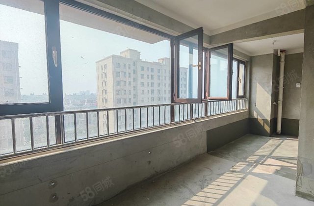佛山首府3室2厅131㎡82万二手房图片
