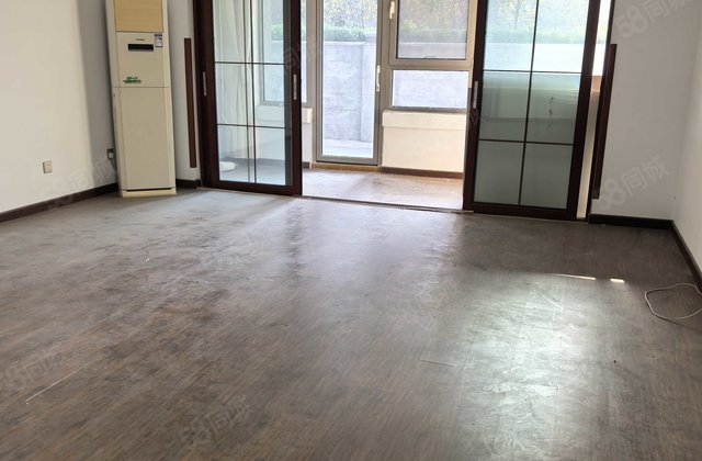 润景苑东区大平层一楼带院带下沉送车位