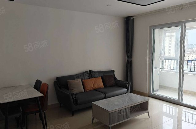 东关国际西区，好楼层有证带车位储藏室 价格可议