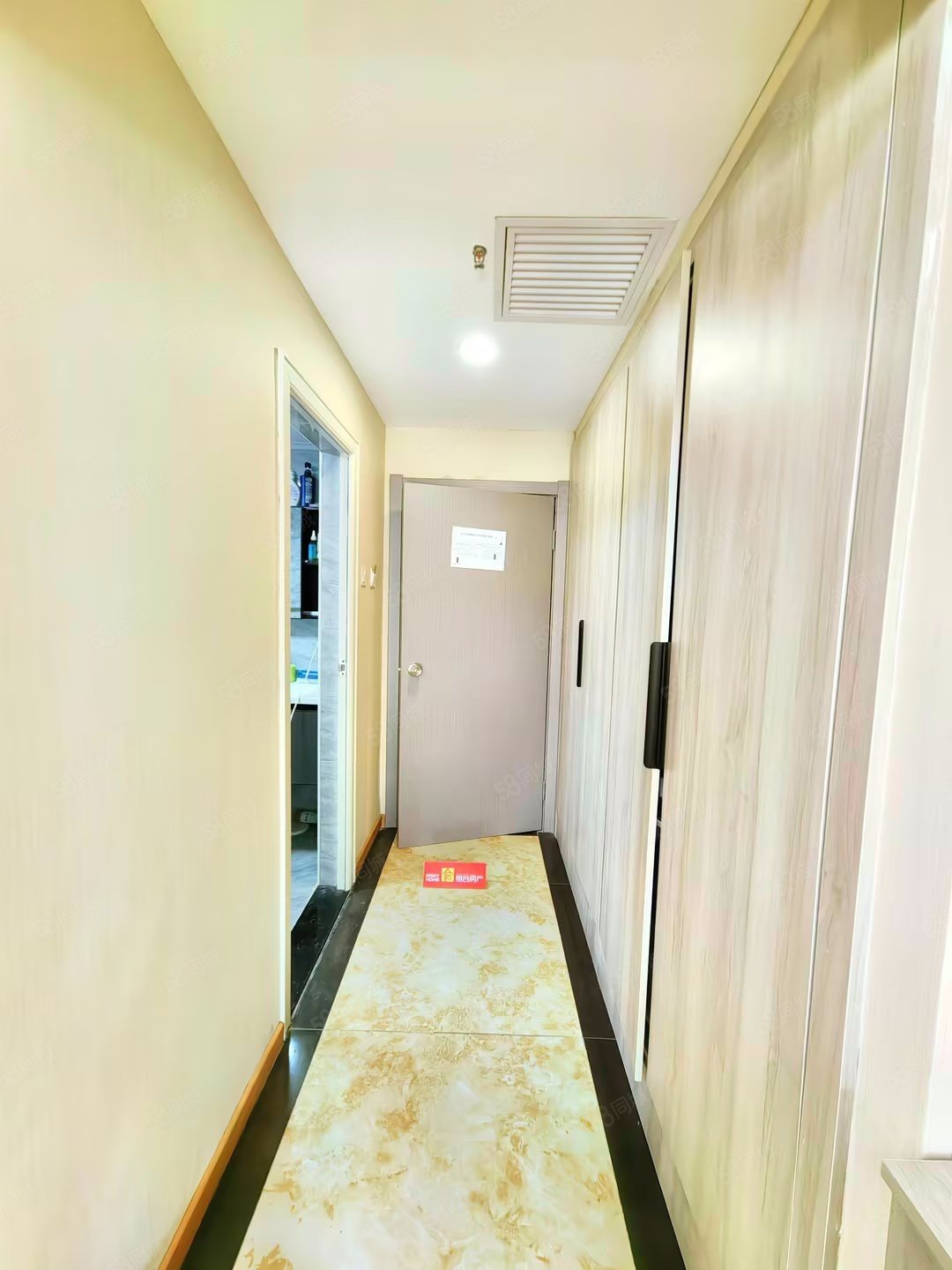 快樂(lè)假日1室0廳1衛(wèi)42.58㎡南北23萬(wàn)