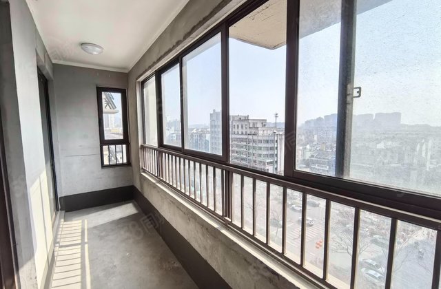 奥园铂誉府3室2厅107㎡136万二手房图片