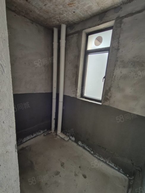 【10图】笋盘恒福时代城三期,一线绝美江景,三房两厅两卫,售61.