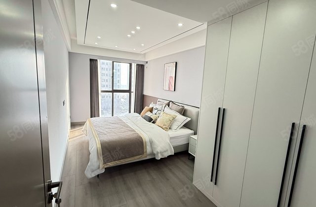 华耀首府4室2厅142㎡88.8万二手房图片