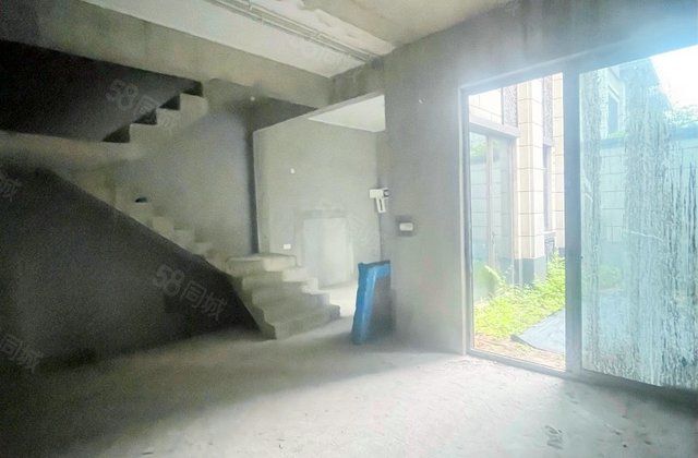 碧桂园铜雀台(一期别墅)4室2厅142.27㎡230万二手房图片