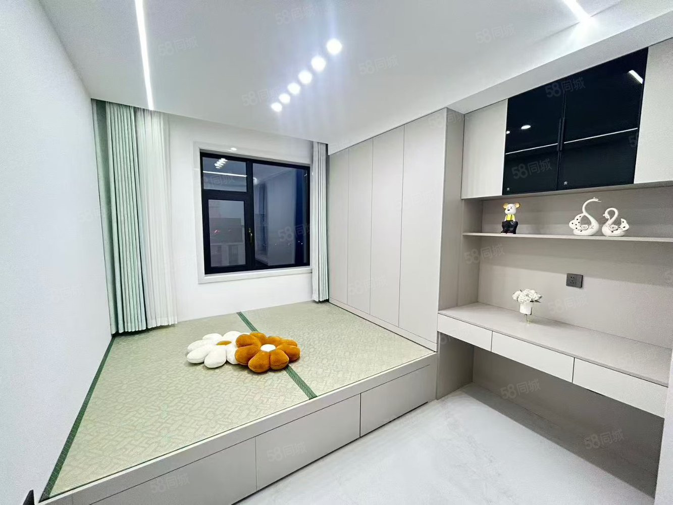 居然世界里2室2厅1卫82.41㎡南北39.8万