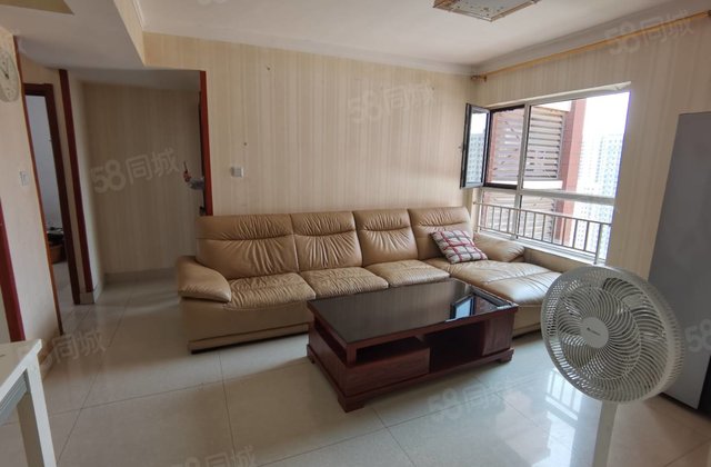 南北通透 精装好房 购物方便 医疗配套成熟 有电梯 交通便利