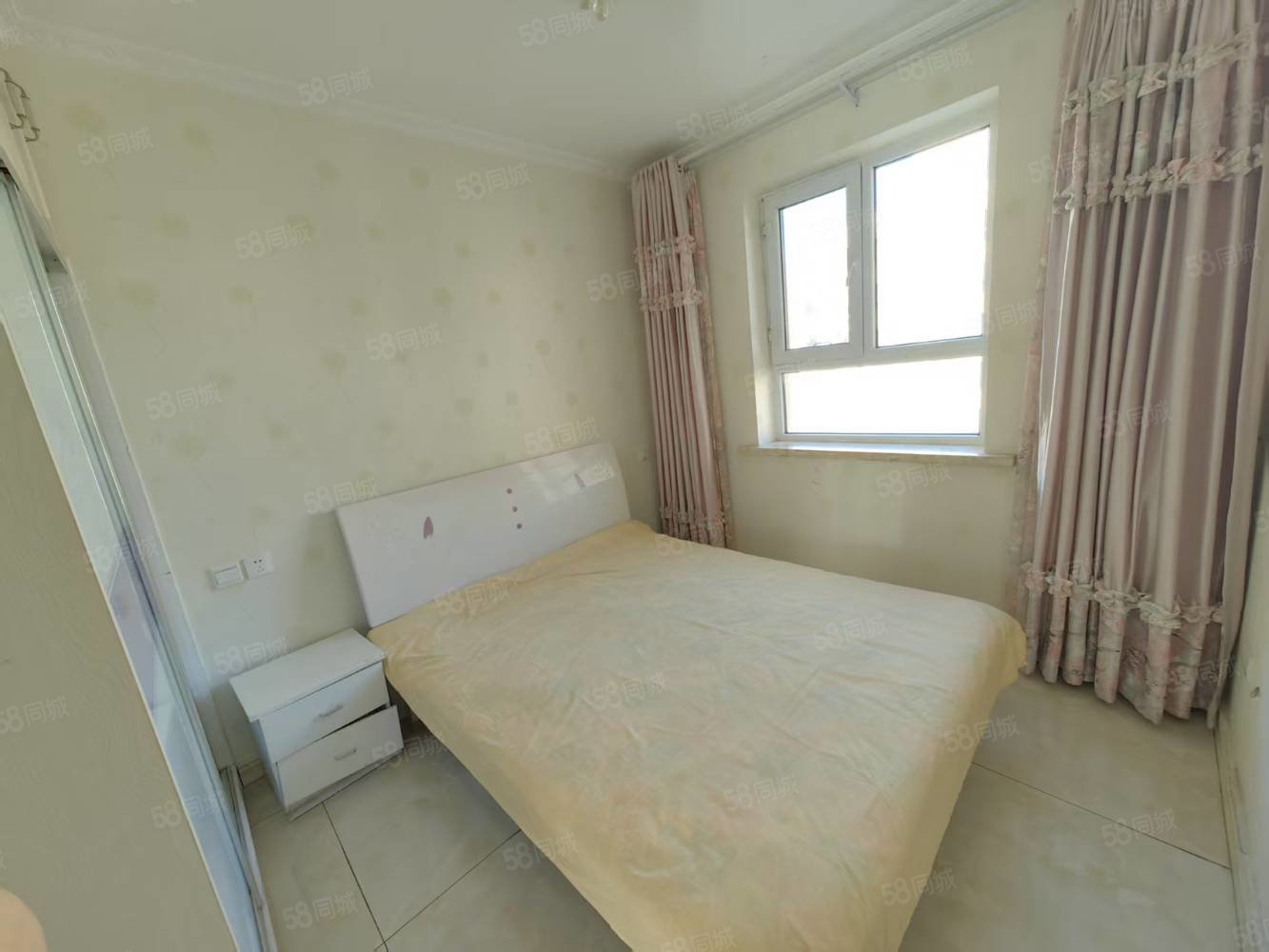 青湖铭城2室2厅1卫84㎡南北32万