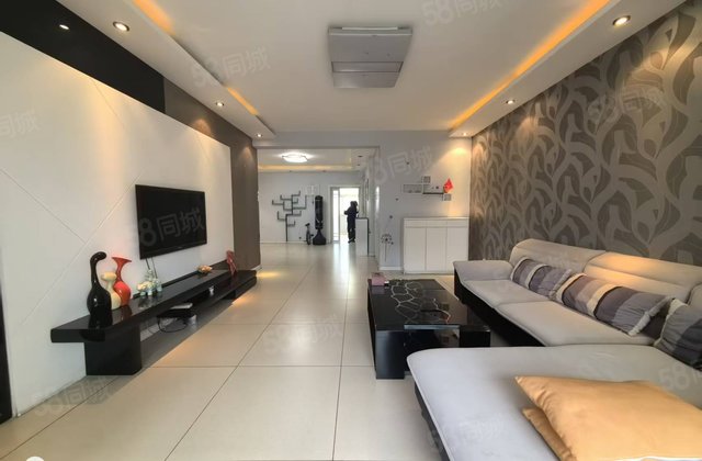 文轩本部聊大附近水木清华精装四室电梯好楼层