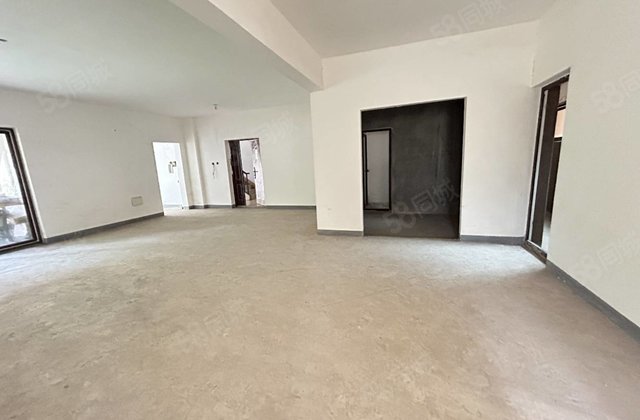 中铁龙盘湖世纪山水(公寓住宅)4室2厅149㎡100万二手房图片