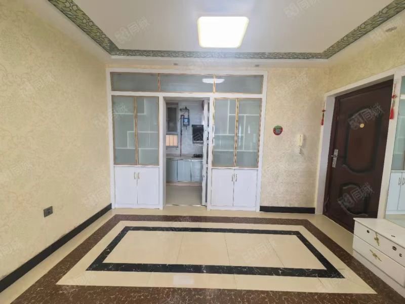 新苑名府3室2厅1卫107.95㎡南北45.8万