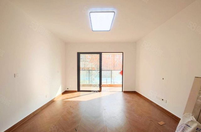 红星天铂4室2厅131.71㎡139万二手房图片