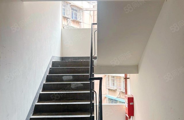 振华生活小区2室2厅70.61㎡22万二手房图片