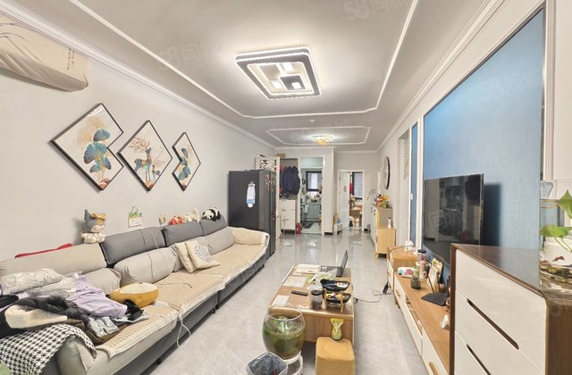 急售锦绣学府  东边户 电梯好楼层 精装三室  带储藏室