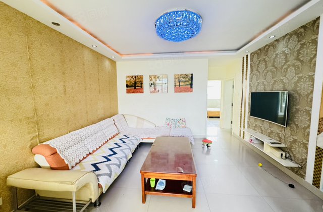 金柱后许 带车库 可按揭 免大税 三室 65.6万 随时看房