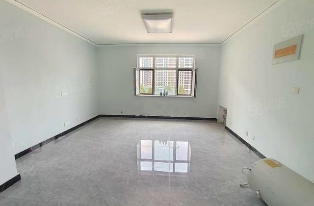 区政府西邻 奥森外国语附近 孟达国际新城A3区3室