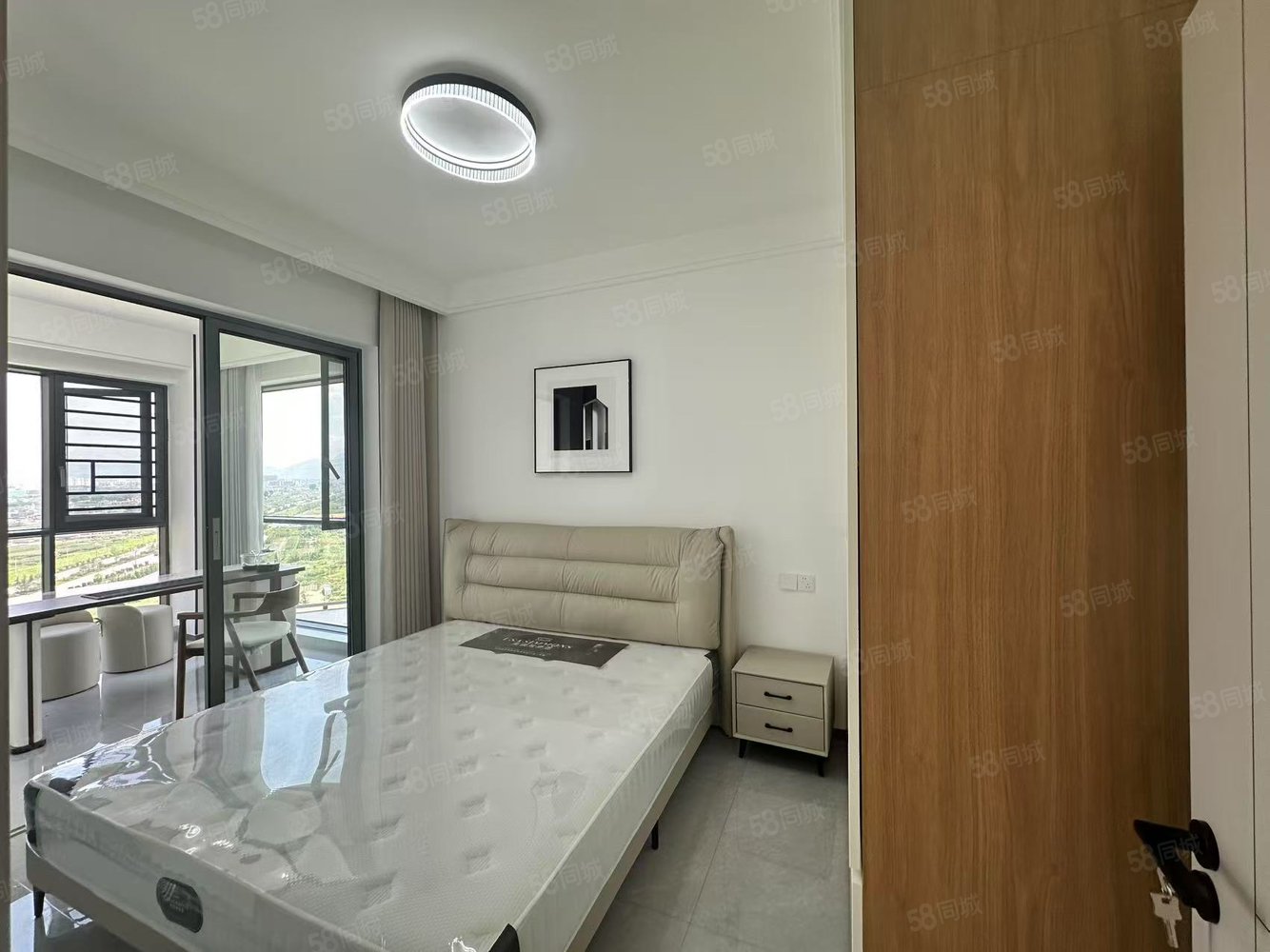 航旅和润居4室2厅2卫126㎡北79.8万