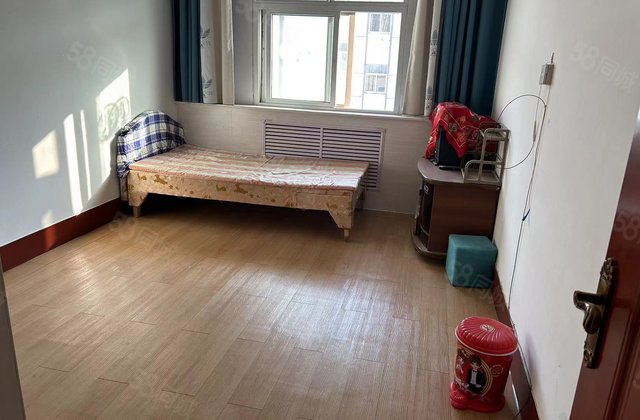 兴华路西路 造纸厂小区 中间楼层 正南朝向 近医院 商品房
