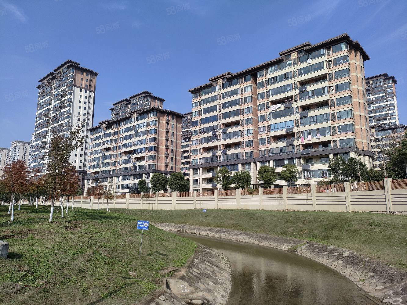 电梯洋房四室中层 送车位 双阳台 振兴国悦府,振兴国悦府-六安58同城