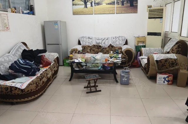 文轩总校 外国语 一中 水利局家属院 东关国际 三室非顶