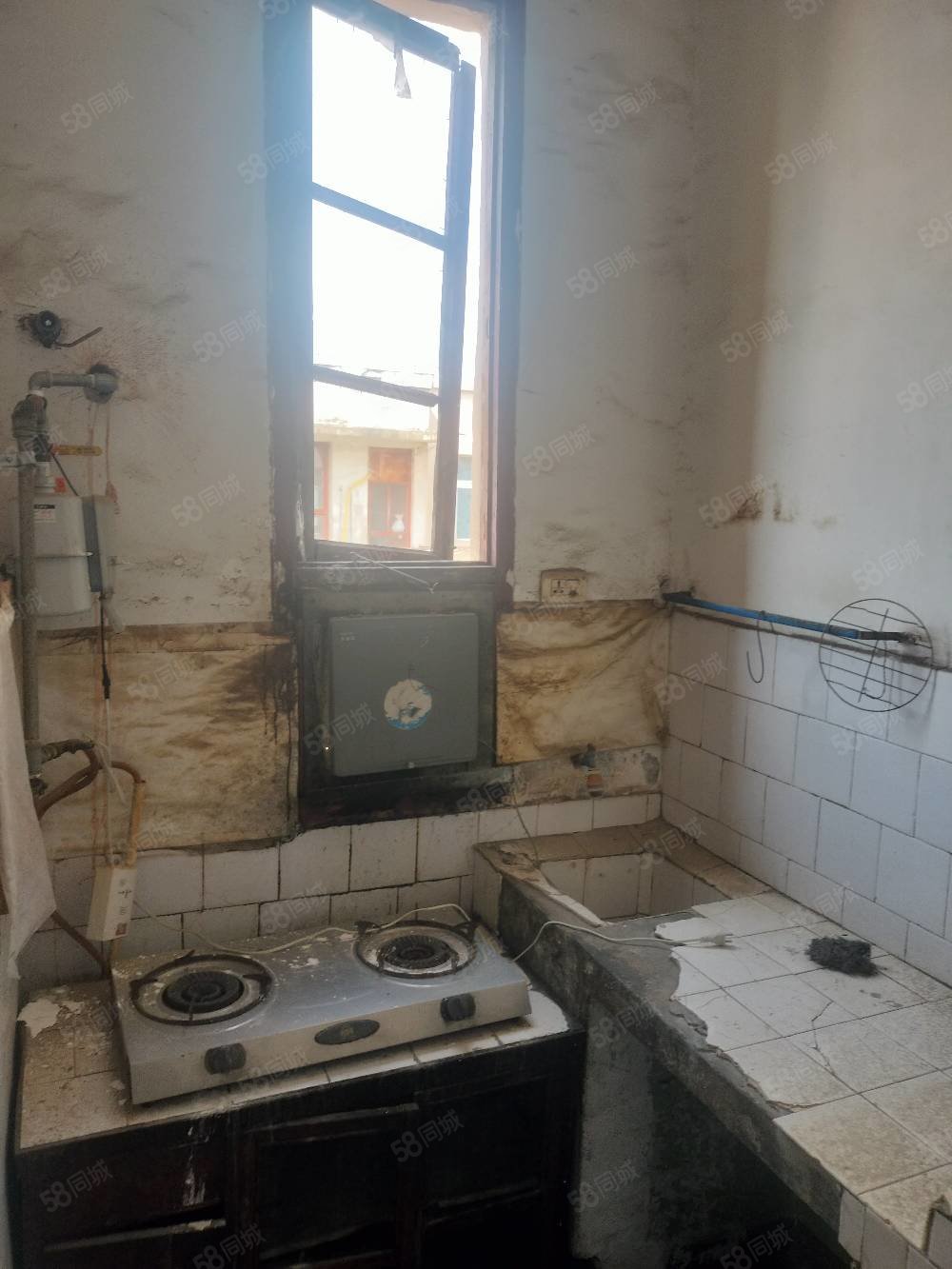 马口镇3509工厂老新楼2室1厅1卫53㎡南10.8万