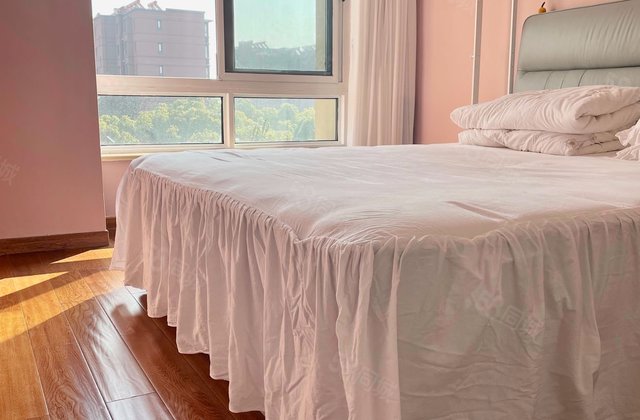 龙湖滟澜香颂2室2厅87.65㎡110万二手房图片