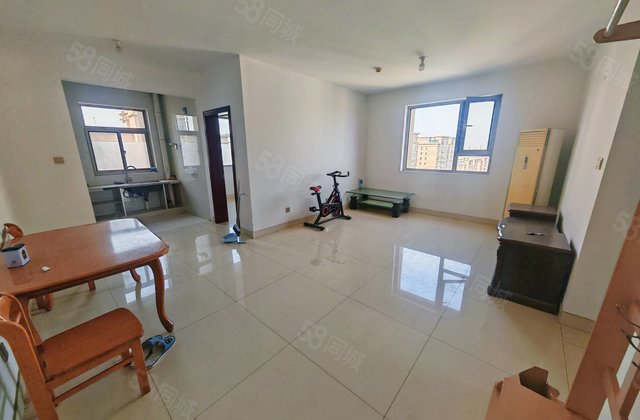 捡   带阳光房 带车位储藏室 随时看房 新一中外国语。