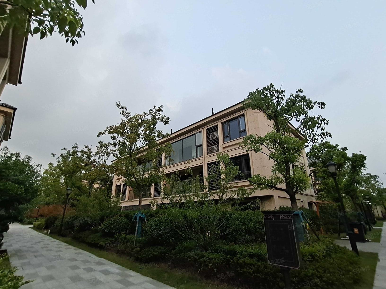 融创枫丹御园 低密度住宅87平一梯两户155万带装修家电全送,鸿山尚院