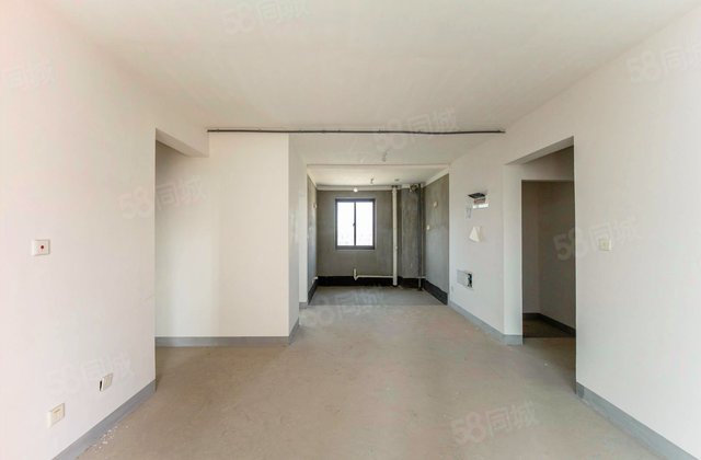 苏宁悦城(A区)3室2厅121.7㎡175万二手房图片