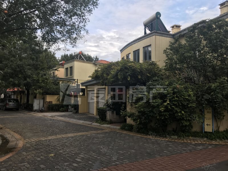 雪梨澳鄉(xiāng)(別墅)4室2廳4衛(wèi)214.85㎡南北1526萬(wàn)