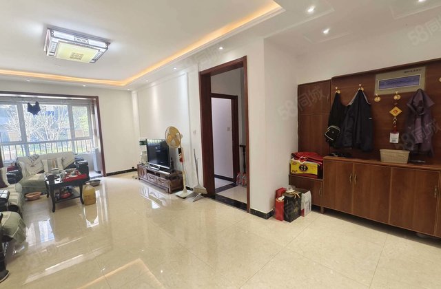 月季公园北邻 精装修一楼带院带下沉 送车位免大税