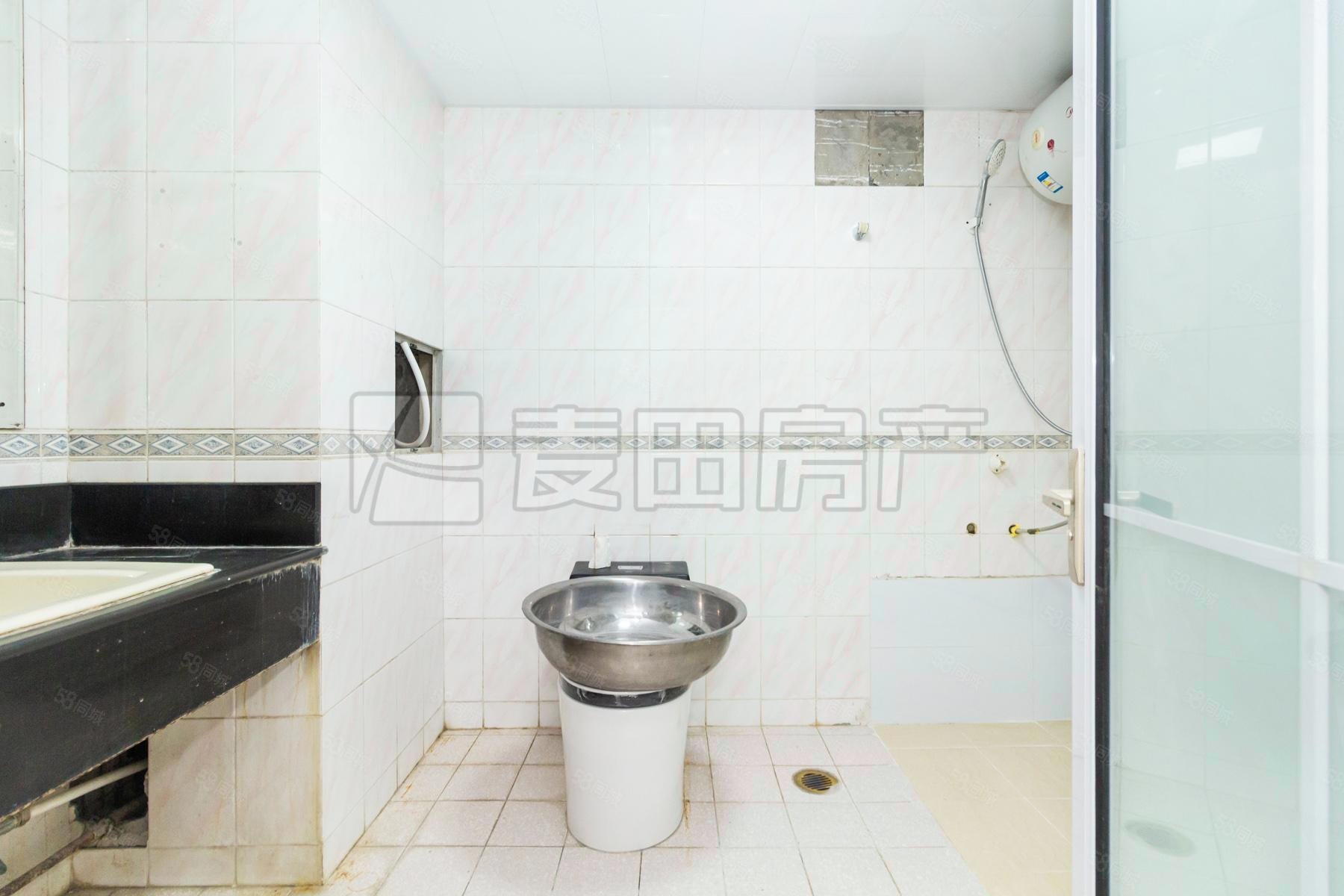 白橋苑4室2廳2衛(wèi)176.08㎡西南1100萬