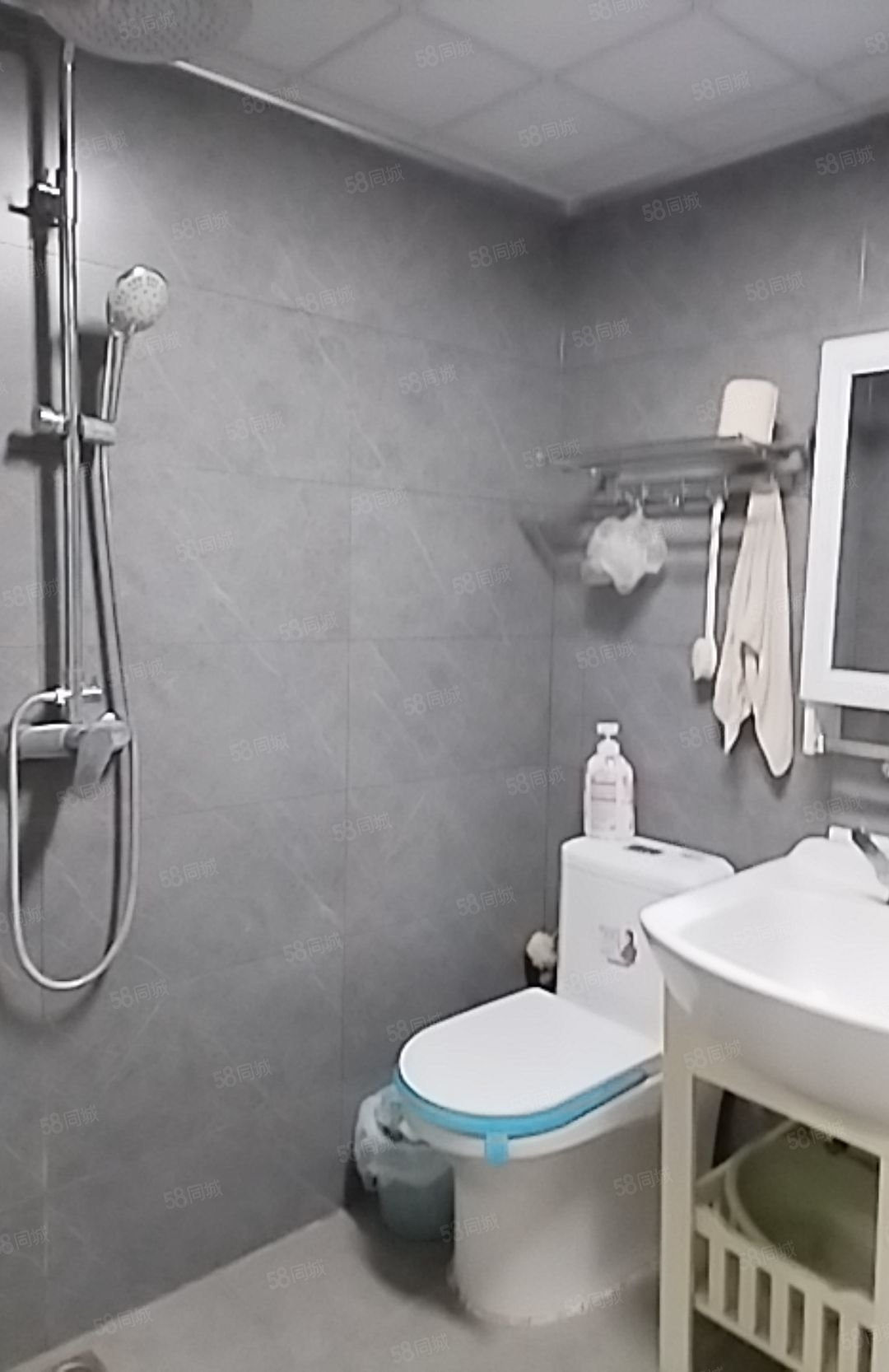 东方明珠城市花园3室2厅2卫89.62㎡东北89万