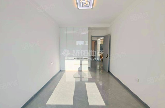 东方庭院2室1厅90㎡82.8万二手房图片