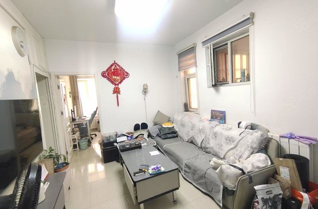 月亮湾 两室 精装房  房东诚心出售  价格好谈